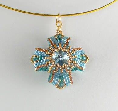 Reversible Pendant 3 Aqua Chry Bead Kit 1