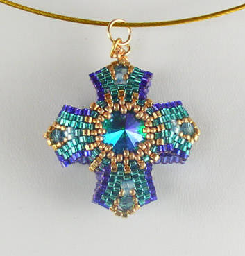 Reversible Pendant 3 Emer Tanz Bead Kit 1